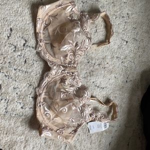 NWT SOMA Sensuous lace unlined bra light nude